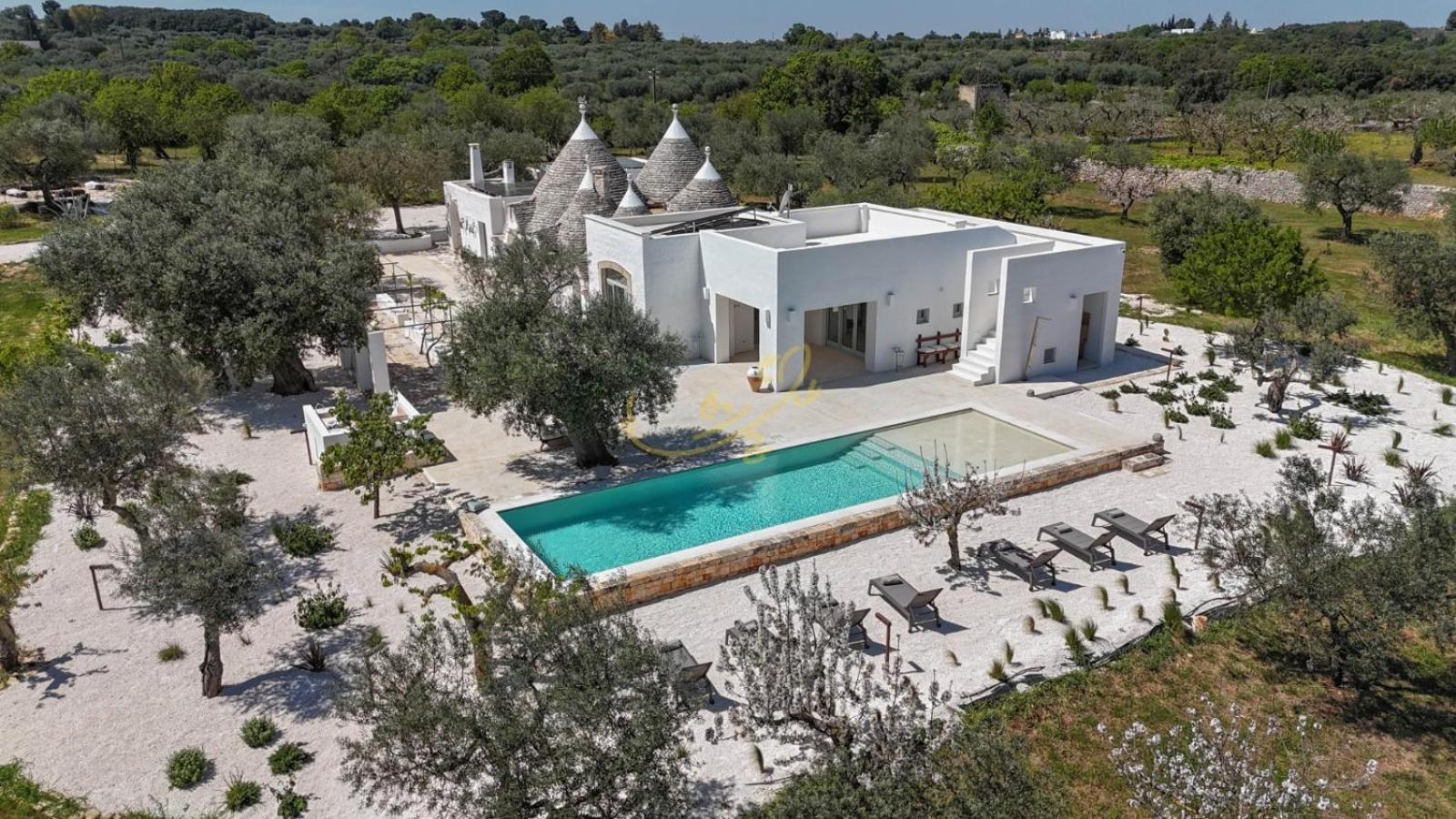 Td Marlu Luxury Trulli Experience With Stunning Pool Villa *